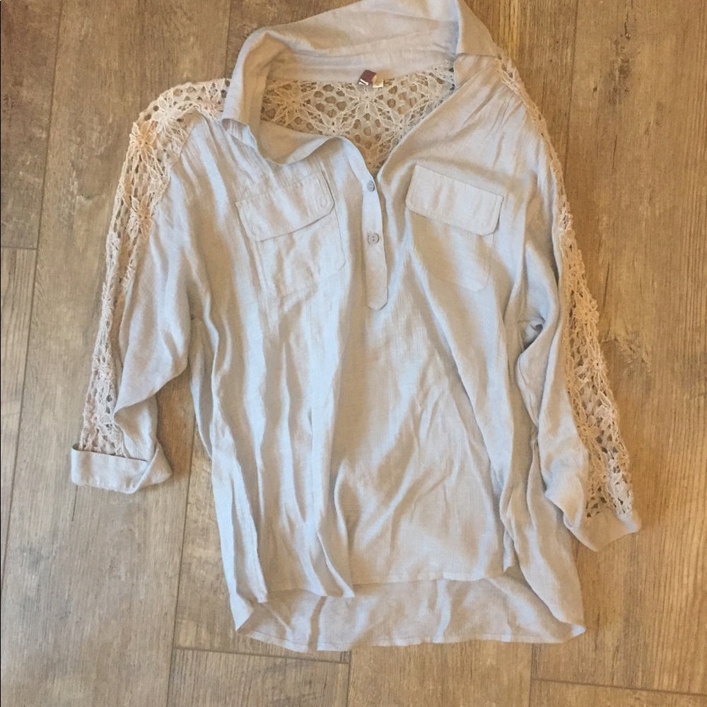 Button down blouse with lace